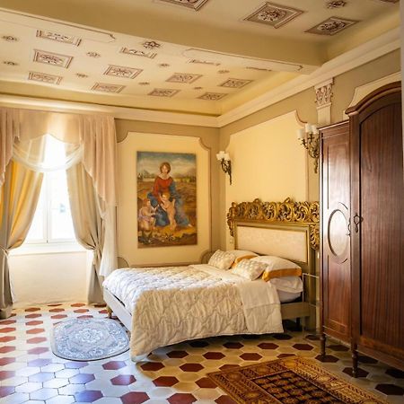 Palazzo Lari Sarzana Hotel Exterior foto