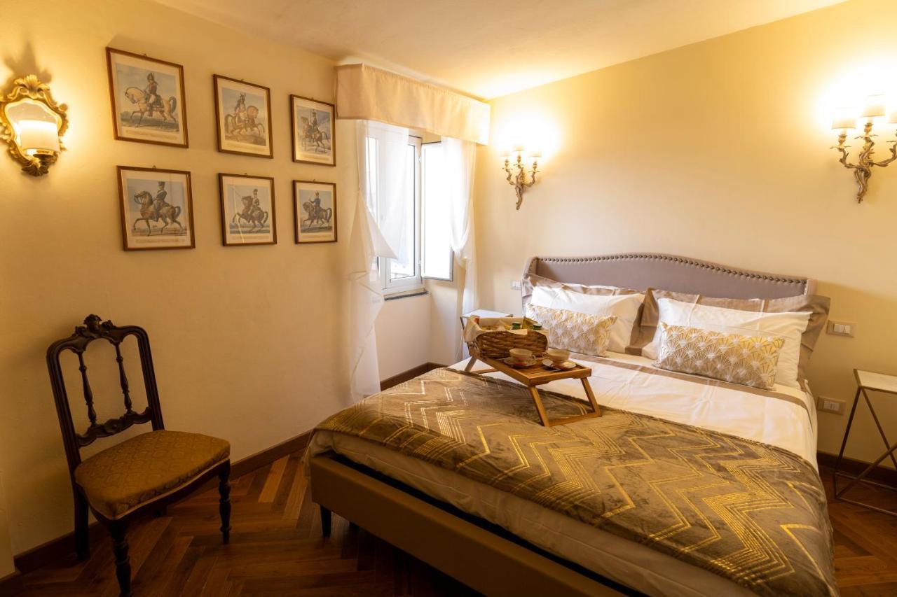 Palazzo Lari Sarzana Hotel Exterior foto