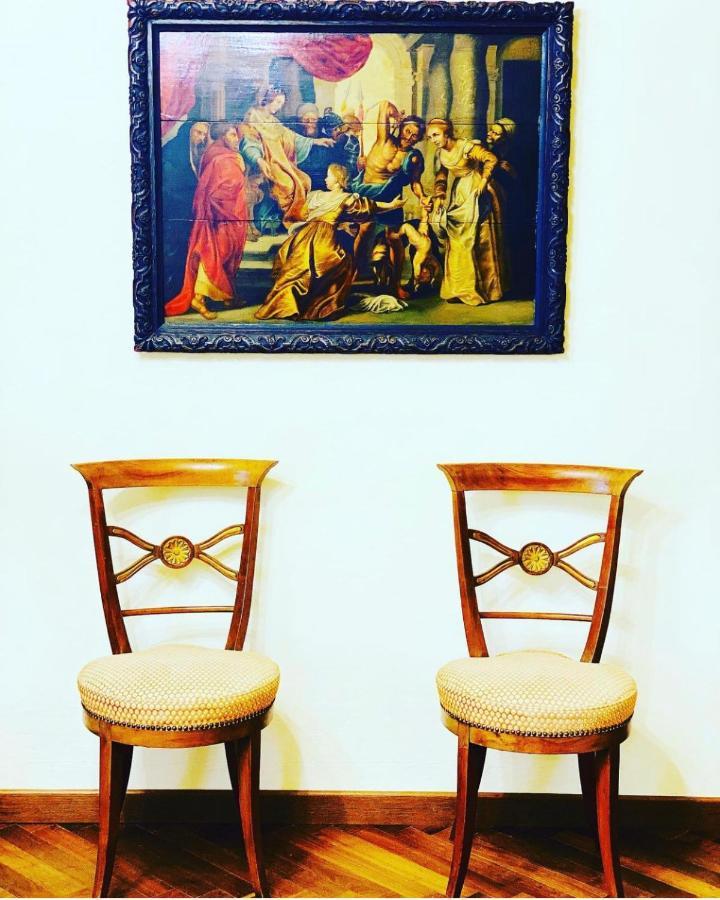Palazzo Lari Sarzana Hotel Exterior foto