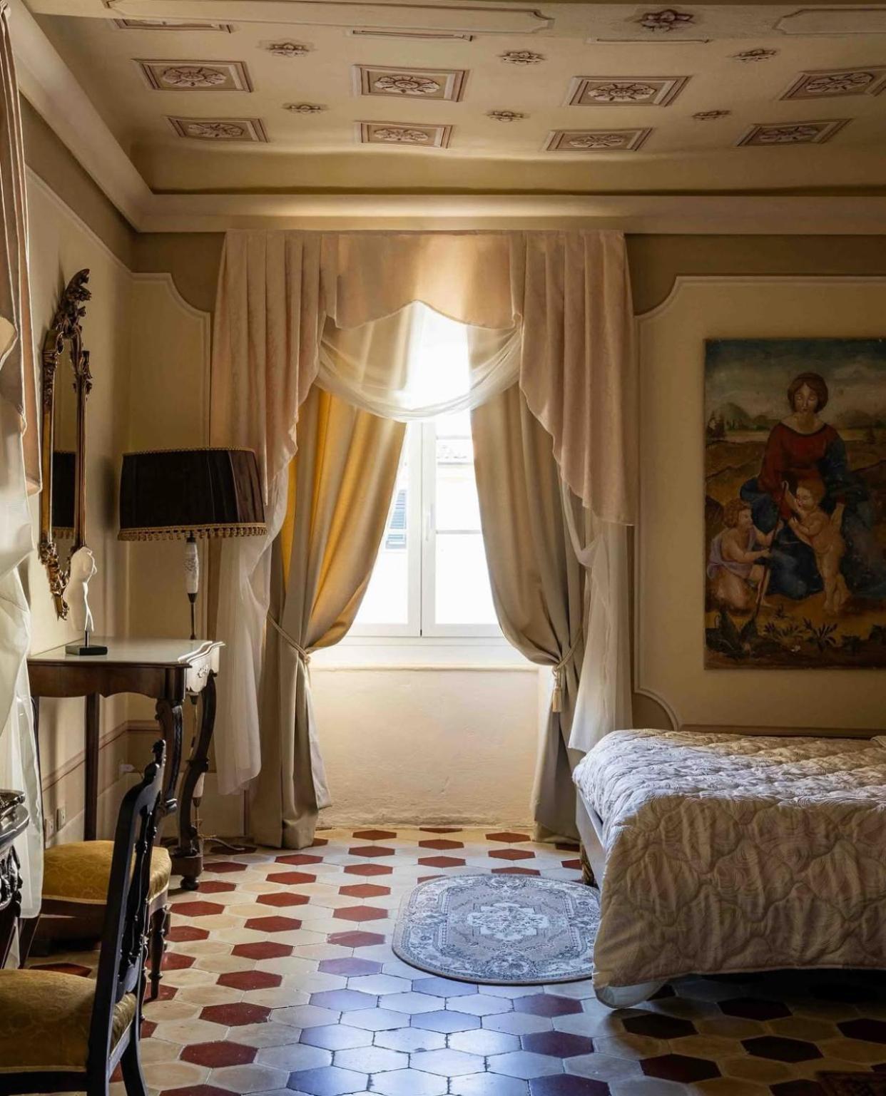 Palazzo Lari Sarzana Hotel Exterior foto