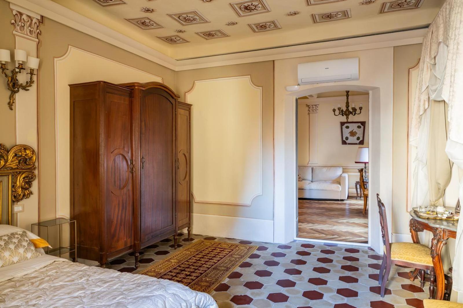 Palazzo Lari Sarzana Hotel Exterior foto